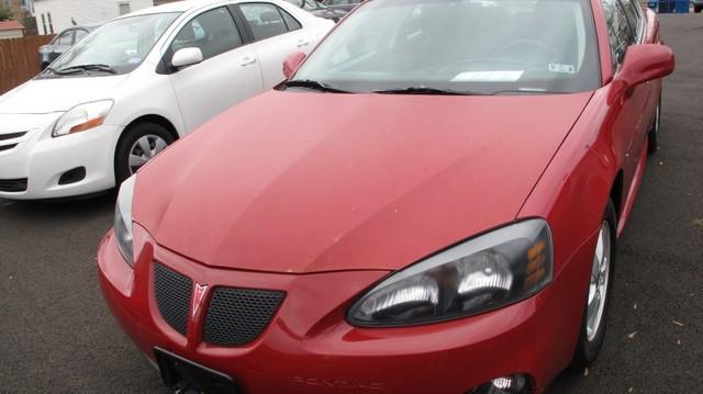 Pontiac Grand Prix Unknown Sedan