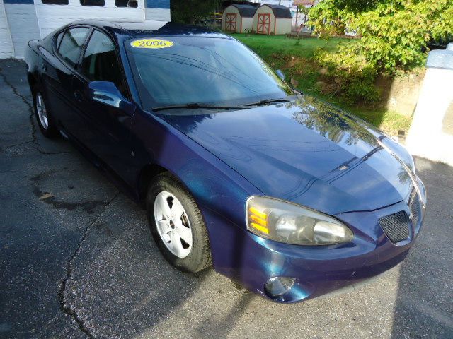 Pontiac Grand Prix 2006 photo 1