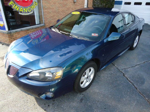 Pontiac Grand Prix 2006 photo 2