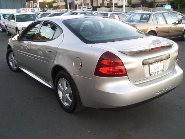 Pontiac Grand Prix 2007 photo 12
