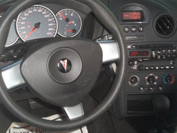 Pontiac Grand Prix 2007 photo 2