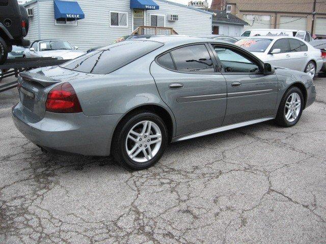 Pontiac Grand Prix 2007 photo 3