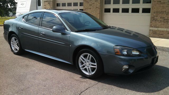 Pontiac Grand Prix 2007 photo 3