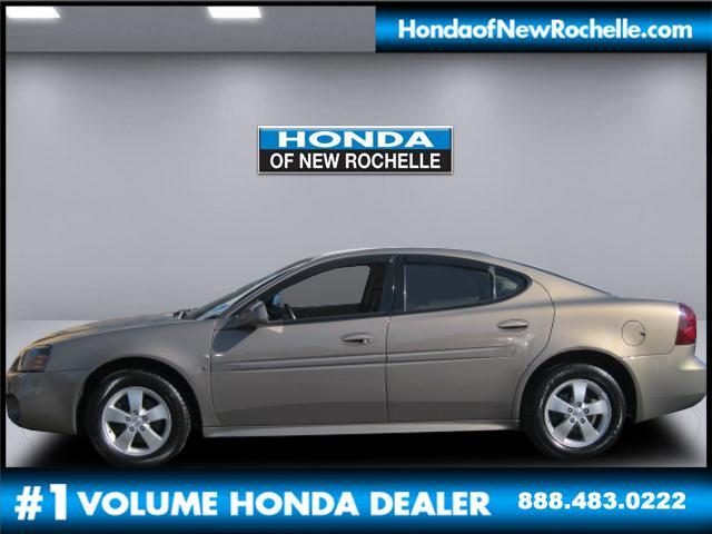 Pontiac Grand Prix 2007 photo 1