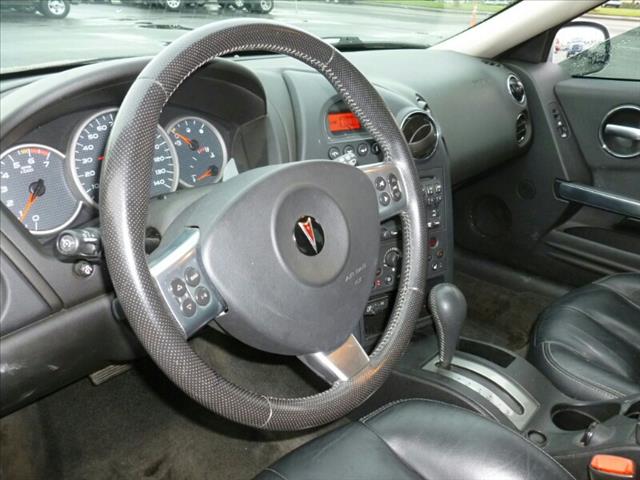 Pontiac Grand Prix 2007 photo 4