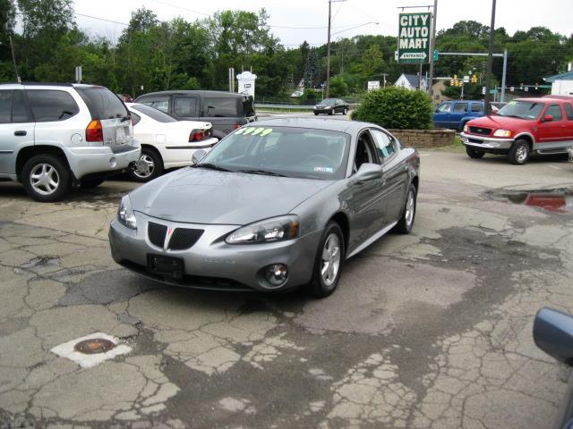 Pontiac Grand Prix 2007 photo 4