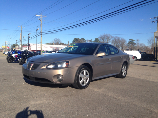 Pontiac Grand Prix 2007 photo 2