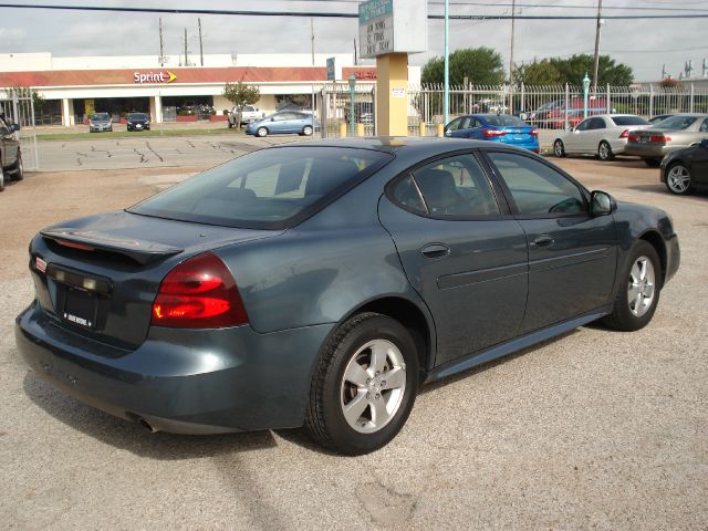 Pontiac Grand Prix 2007 photo 3