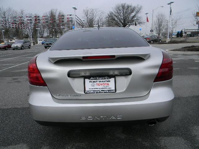 Pontiac Grand Prix 2007 photo 3