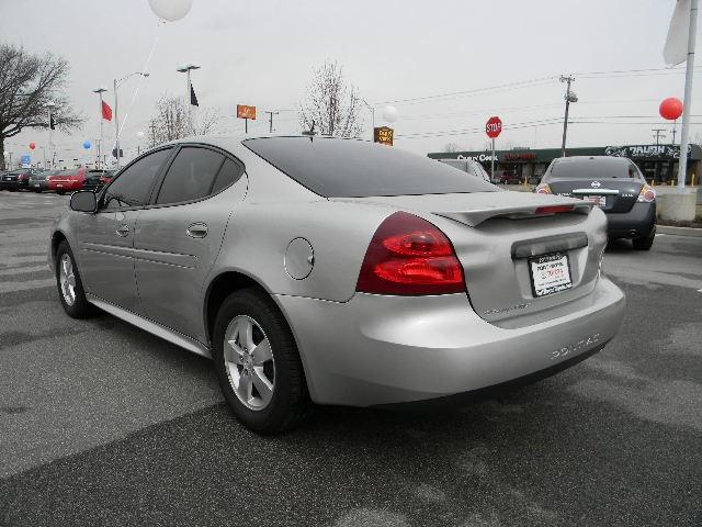 Pontiac Grand Prix 2007 photo 4