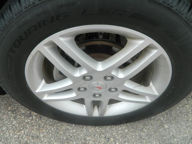 Pontiac Grand Prix XUV SLE 4WD Sedan