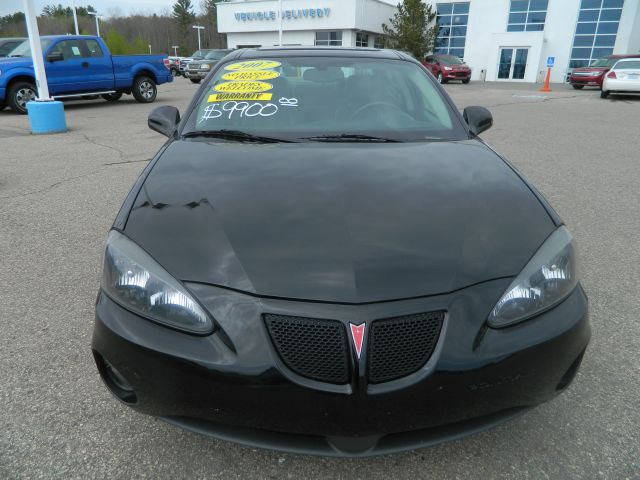 Pontiac Grand Prix 2007 photo 2