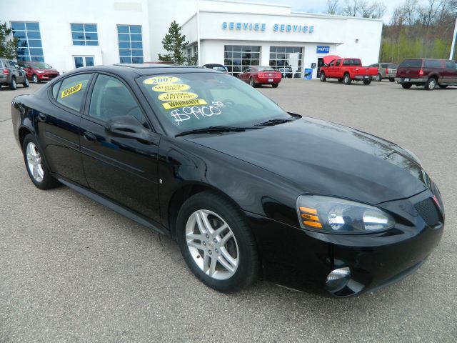 Pontiac Grand Prix 2007 photo 3