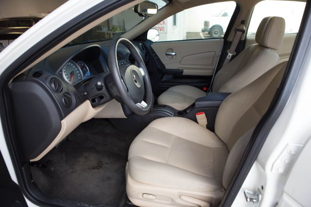 Pontiac Grand Prix 2007 photo 2