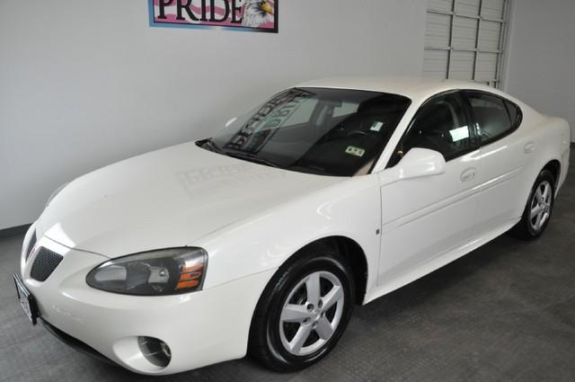 Pontiac Grand Prix 2007 photo 4