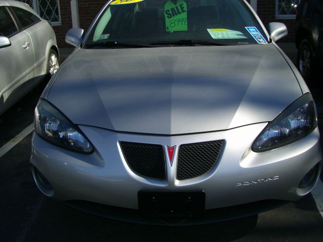 Pontiac Grand Prix 2007 photo 3