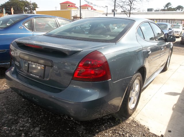 Pontiac Grand Prix 2007 photo 3