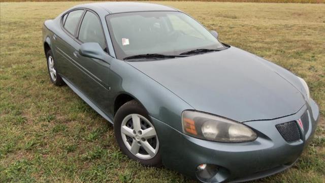 Pontiac Grand Prix 2007 photo 2