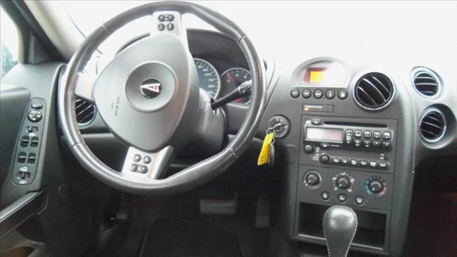 Pontiac Grand Prix 2007 photo 3