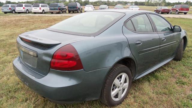 Pontiac Grand Prix 2007 photo 4