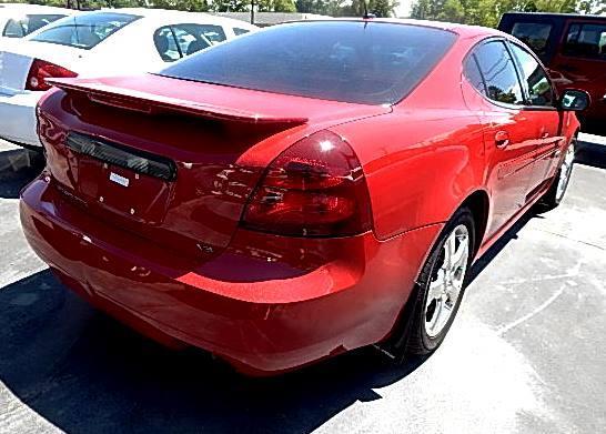 Pontiac Grand Prix 2007 photo 1