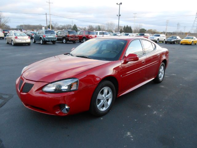 Pontiac Grand Prix 2007 photo 2