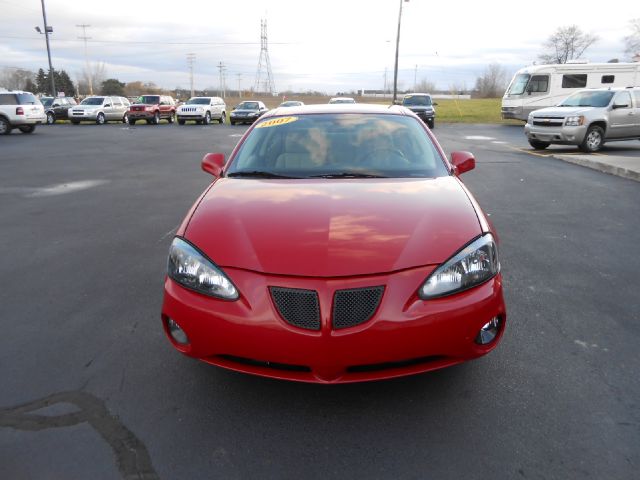 Pontiac Grand Prix 2007 photo 3