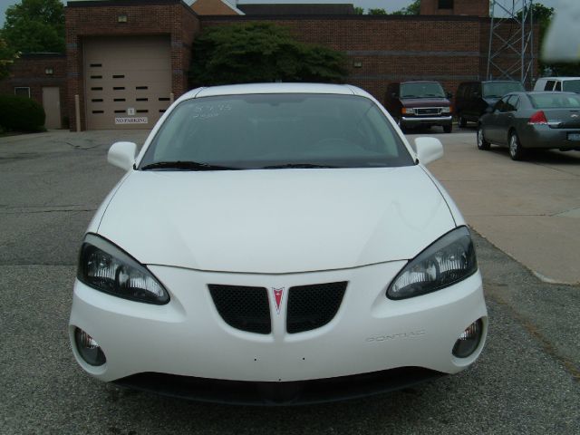 Pontiac Grand Prix 2007 photo 1