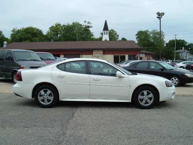 Pontiac Grand Prix 2007 photo 3