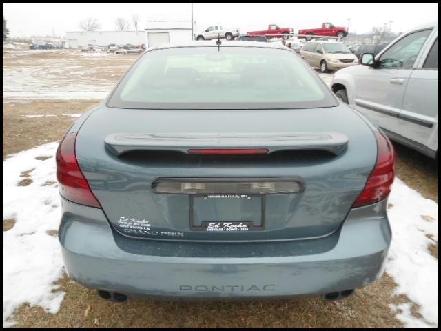 Pontiac Grand Prix 2007 photo 4
