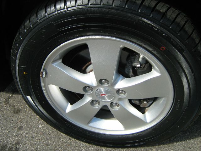 Pontiac Grand Prix 2007 photo 4