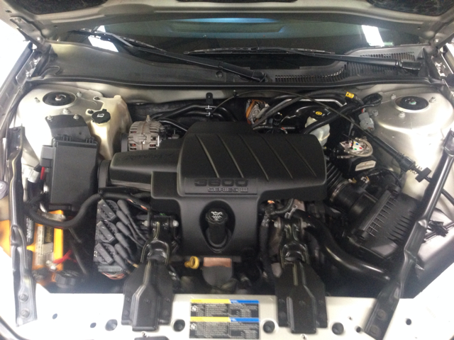 Pontiac Grand Prix XUV SLE 4WD Sedan