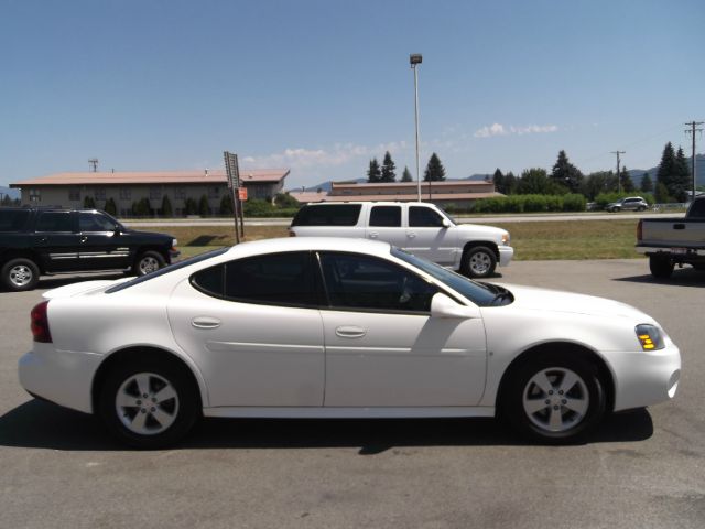 Pontiac Grand Prix 2008 photo 1