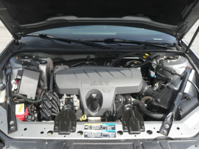 Pontiac Grand Prix 2008 photo 1