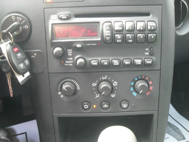 Pontiac Grand Prix 2008 photo 2