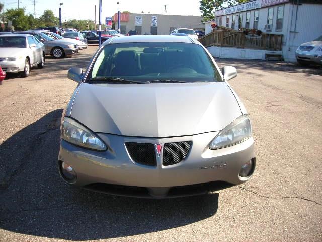 Pontiac Grand Prix Base Sedan