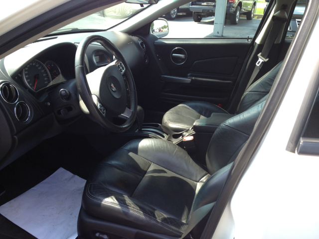Pontiac Grand Prix 2008 photo 2