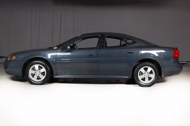 Pontiac Grand Prix 2008 photo 3