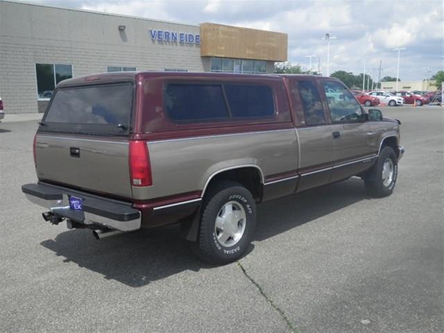 Pontiac Grand Prix 2008 photo 2