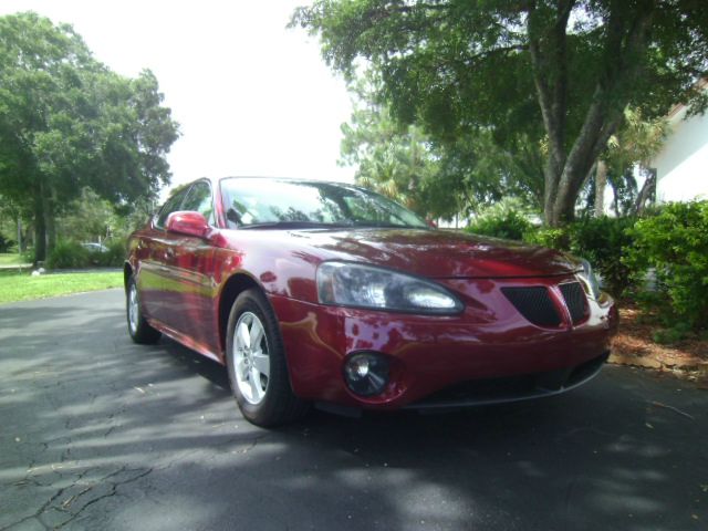Pontiac Grand Prix 2008 photo 2