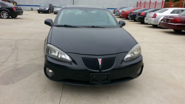 Pontiac Grand Prix 2008 photo 3