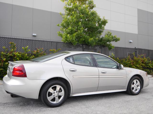 Pontiac Grand Prix 2008 photo 2
