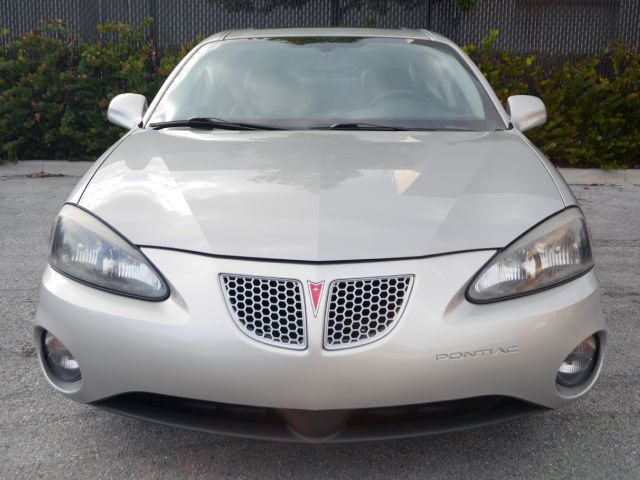 Pontiac Grand Prix 2008 photo 4