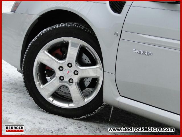 Pontiac Grand Prix 2008 photo 3