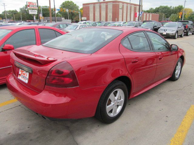 Pontiac Grand Prix 2008 photo 1