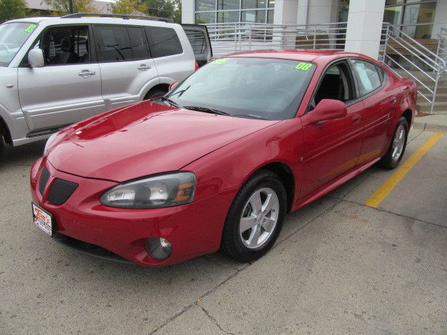 Pontiac Grand Prix 2008 photo 2