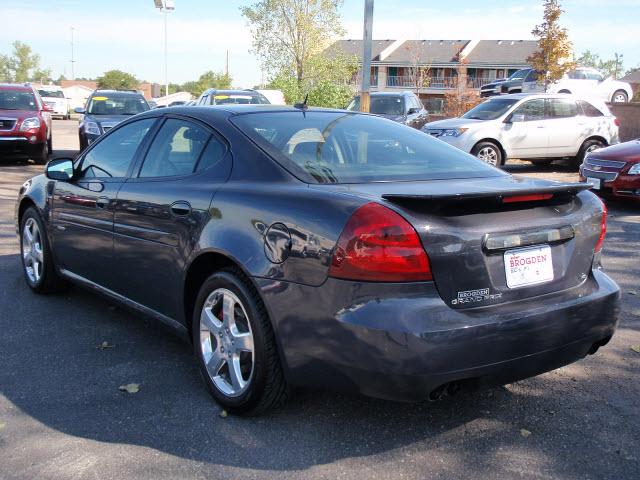 Pontiac Grand Prix 2008 photo 4