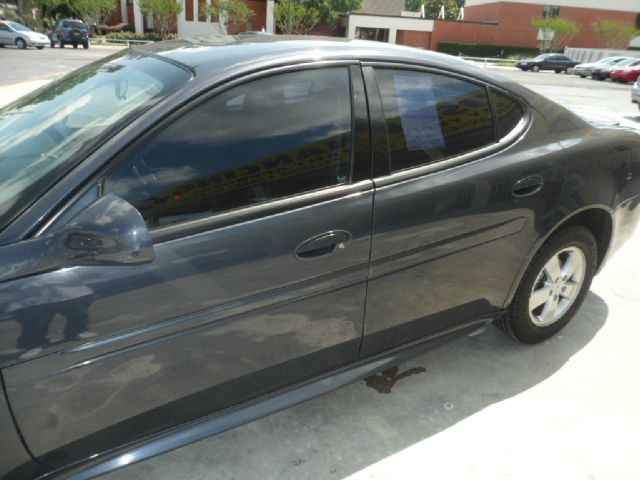 Pontiac Grand Prix 2008 photo 3