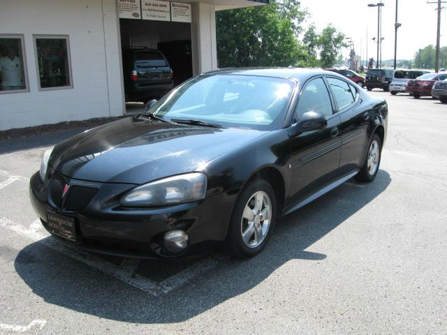 Pontiac Grand Prix 2008 photo 4
