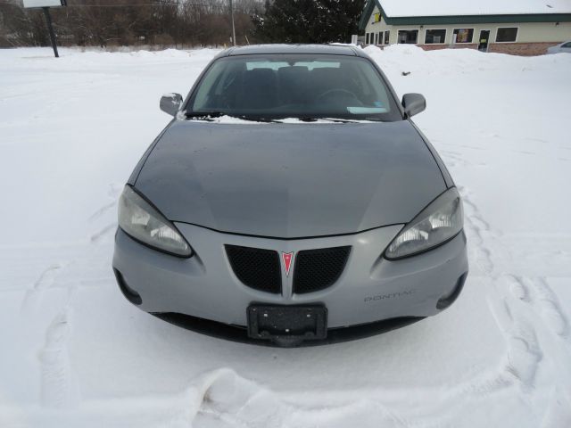 Pontiac Grand Prix 2008 photo 4